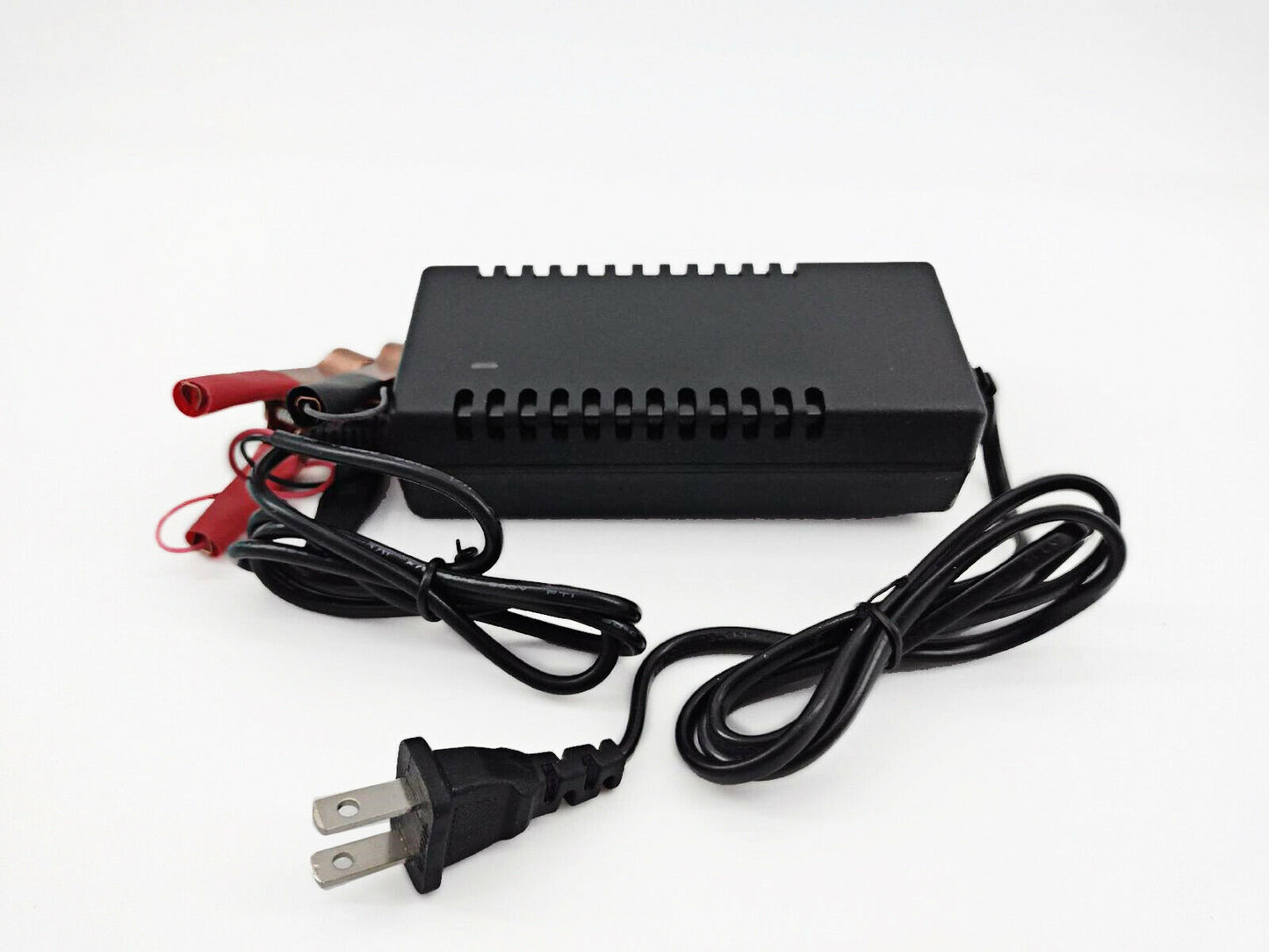Keep Your Vehicle's Battery in Top Condition with Our Car Battery Charger Maintainer! πβ‘