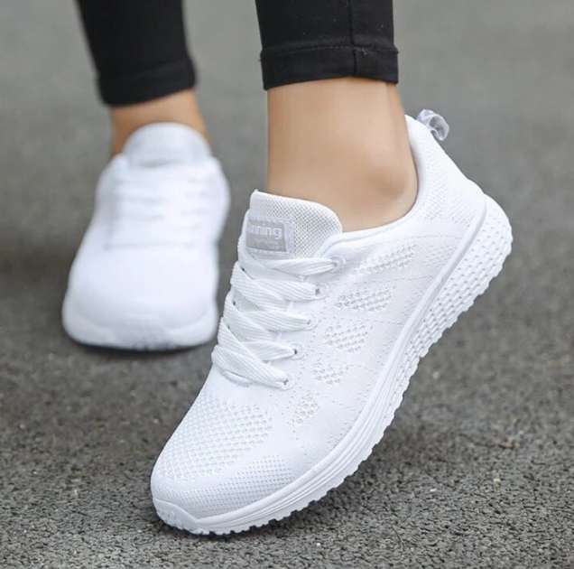 ¡Entra en comodidad y estilo con nuestras Zapatillas Deportivas para Mujer! 👟🌟 