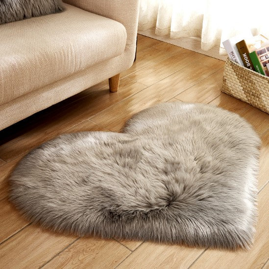 Plush Heart Shaped Carpet Non-Slip For Home Decor