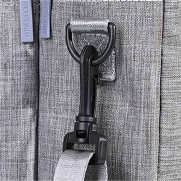 ¡Organiza tus viajes con estilo con nuestra bolsa de viaje con separación de ropa seca y húmeda! 🧳💼 