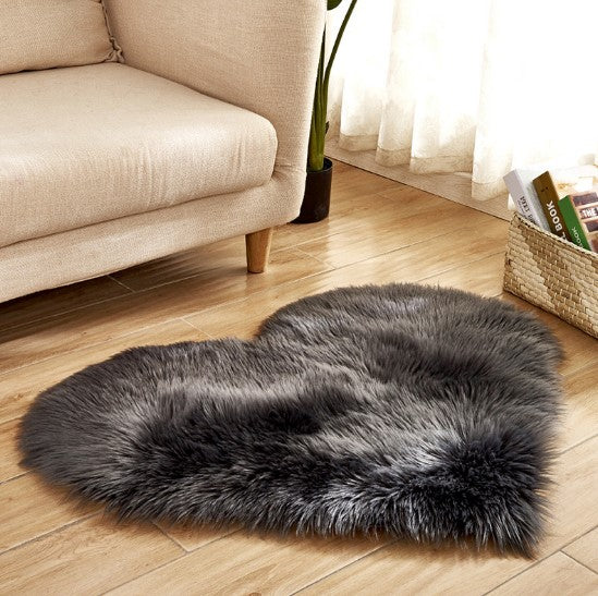 Plush Heart Shaped Carpet Non-Slip For Home Decor