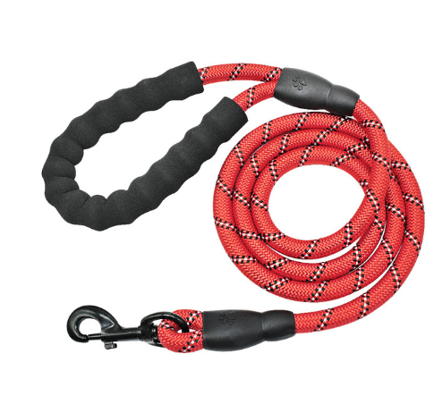 Experience the Joy of Walking Your Dog with Our Reflective Dog Leash! 🐾✨