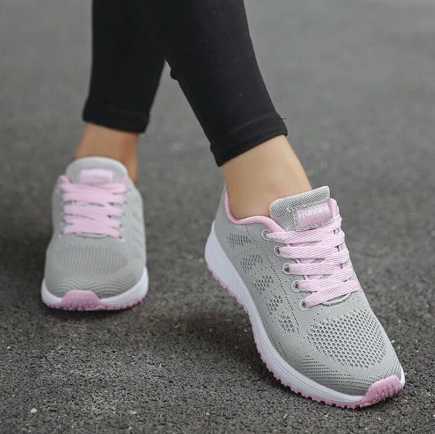 ¡Entra en comodidad y estilo con nuestras Zapatillas Deportivas para Mujer! 👟🌟 