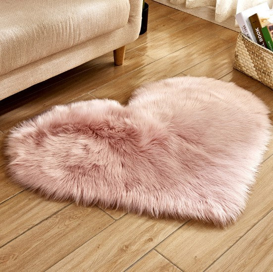 Plush Heart Shaped Carpet Non-Slip For Home Decor