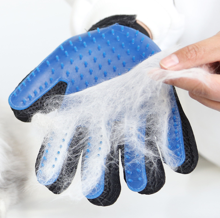 ¡Haga que la hora del baño sea una experiencia alegre para sus mascotas con nuestro peine-cepillo para eliminar el pelo de mascotas! 🐾🛁