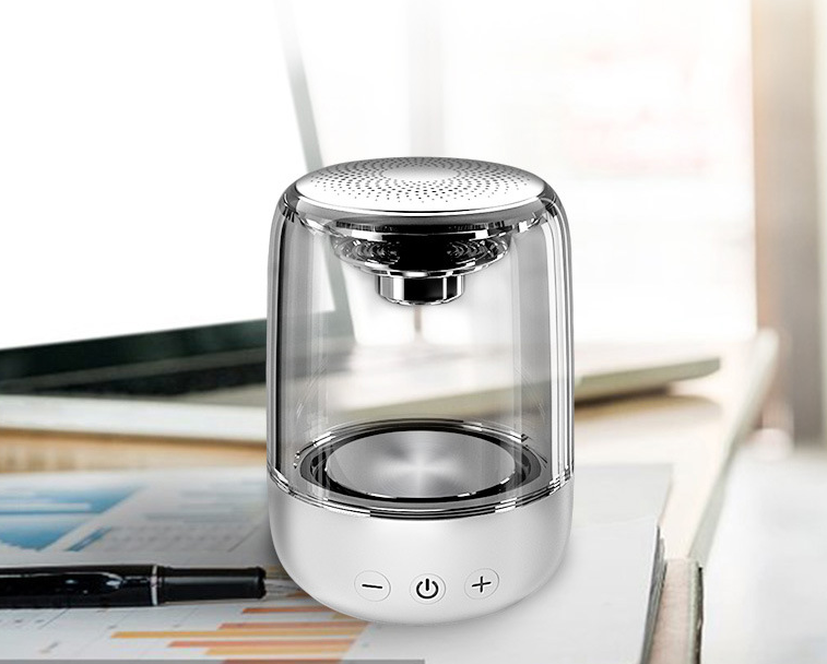 ¡Experimente la libertad musical con nuestro altavoz Bluetooth portátil! 🎶🔊