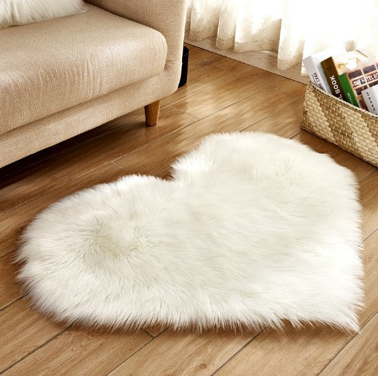 Plush Heart Shaped Carpet Non-Slip For Home Decor