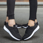 ¡Entra en comodidad y estilo con nuestras Zapatillas Deportivas para Mujer! 👟🌟 